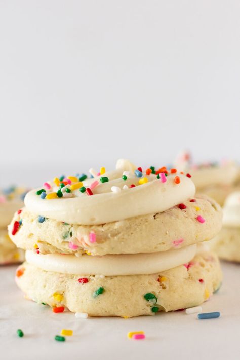 Crumble Birthday Cake Cookie, Crumbl Birthday Cake Cookie Recipe, Birthday Cake Cookies Recipe, Crumbl Sugar Cookie Copycat, Cake Cookie Recipe, Nyc Cookies, Practically Homemade, Birthday Cake Cookies, Crumble Cookie Recipe