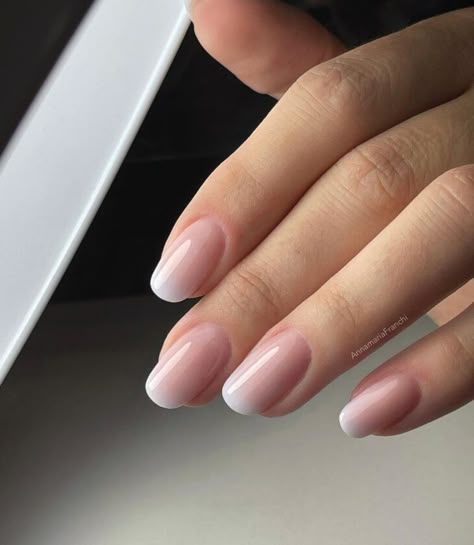 French Fade Nails, Faded Nails, French Manicure Nails, Subtle Nails, Simple Gel Nails, Work Nails, Casual Nails, Blush Nails, Bride Nails