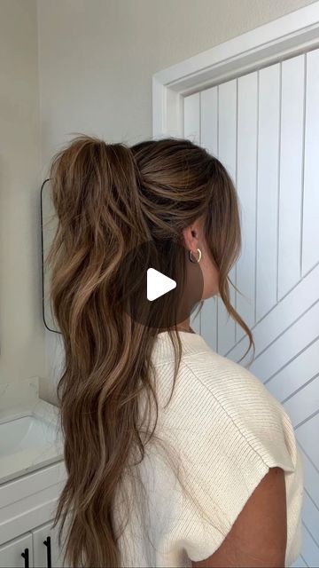 One Ponytail, Hairstyles Salon, Two Ponytail Hairstyles, Vegas Hair, Haircut Images, Half Ponytail, Medium Layered Haircuts, Open Hairstyles, Long Hair With Bangs