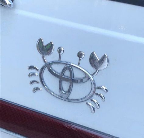 Fox Thornton, Hook Line And Sinker, Car Deco, Sticker Decoration, Cool Car Accessories, Girly Car, Toyota Logo, Cute Car Accessories, Car Logo