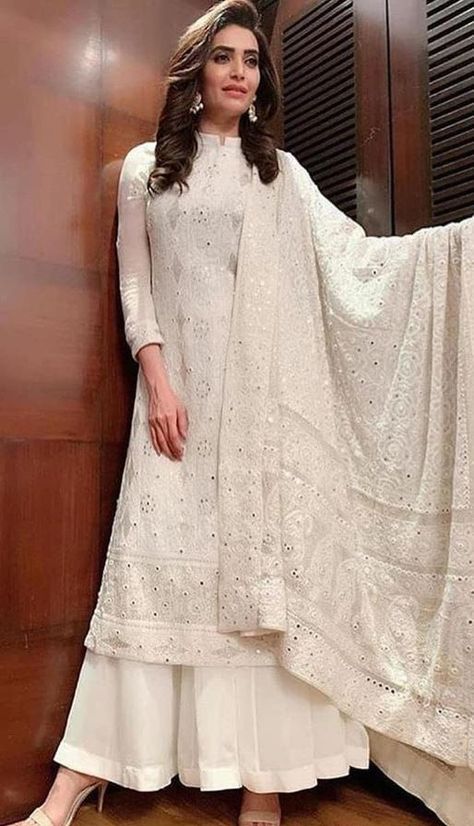 Lucknowi Suit Designs, Chikenkari Dress Ideas Pakistani, Lucknowi Chikankari Suits Party Wear, Chikenkari Dress Ideas, Pakistani Suit Wedding, Casual Dresses For Fall, Casual Dresses Outfits, Casual Dress For Fall, Fall Casual Dresses