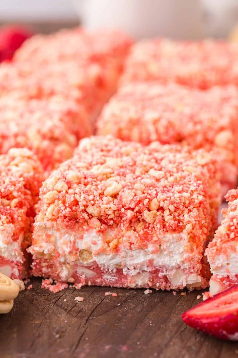 Strawberry Crunch Bars Strawberry Crunch Bundt Cake Recipes, White Chocolate Strawberry Crunch Brownies, Strawberry Wafer Dessert, Desserts To Eat With Ice Cream, Strawberry Bars Recipes Cake Mixes, Sluttier Brownies Strawberry, Inspired By Charm Recipes, Strawberry Crunch Blondies, Strawberry Streusel Cake