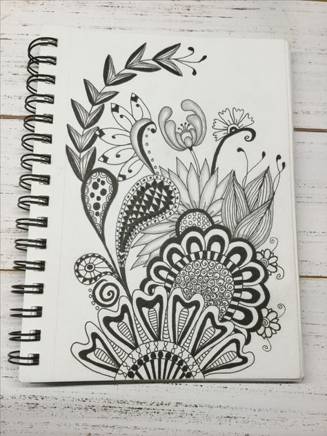 Vignette Drawing Flower, Vignette Drawing, Zantangle Art, Paisley Doodle, Zentangle Artwork, Zen Doodle Art, Doodle Art Drawing, Flower Art Drawing, Mandala Art Lesson