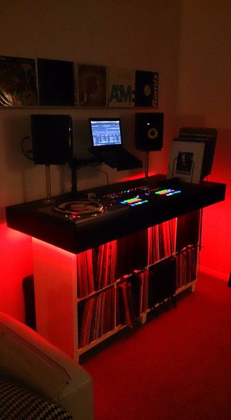 Dj Booth Home Dj Setup, Dj Room Setup, Bedroom Dj Setup, Home Dj Studio, Dj Set Up Home, Home Dj Setup, Music Production Logo, Dj Bedroom, Dj Desk