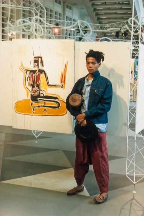 Jean-Michel Basquiat at the French Cultural Center for his exhibition in Abidjan, Ivory Coast in October 1986. Jean-michel Basquiat Paintings, Jean Basquiat, Basquiat Inspired, Don Perignon, Jm Basquiat, Jean Michel Basquiat Art, Basquiat Paintings, Trouble Makers, Art Niche