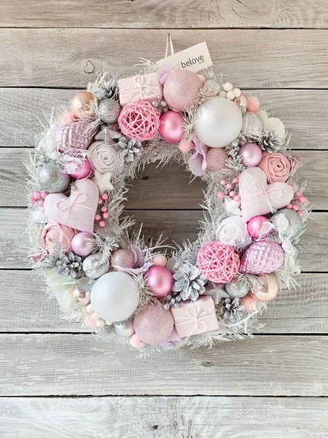 I picked 9 most beautiful pastel pink Christmas door wreaths Pastel Christmas Decor, Pink Christmas Wreath, Excited For Christmas, Christmas Wreaths Ideas, White Christmas Wreath, Pink Xmas, Wreaths Ideas, Christmas Door Wreaths, Pink Christmas Decorations