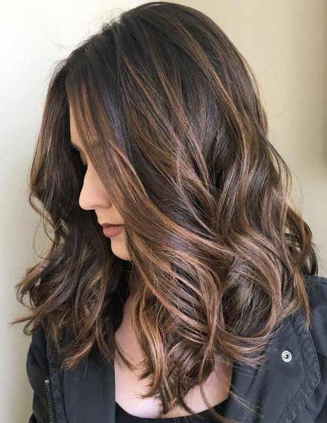 Caramel Highlights for Warm Medium Skin Tone Blonde Brown Hair Color, Long Hair Highlights, Brown Ombre Hair, Balayage Hair Dark, Caramel Balayage, Gorgeous Hair Color, Balayage Color, Caramel Highlights, Long Hair Color