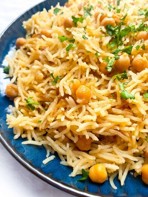 Chana Pulao (Chickpeas and Rice Pilau) - Fatima Cooks Rice Growing, Chickpeas And Rice, Pilau Recipe, Chickpea Rice, Rice Farming, Rice Brands, Rice Side Dish Recipes, Pilaf Recipes, Spicy Salad