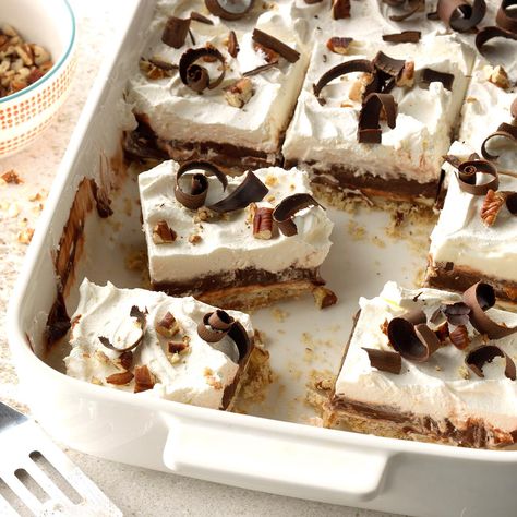 This southern favorite is one my family can never get enough of and there are never any leftovers. My grandmother, mother and aunts always made this recipe for family gatherings. Now I make it for everyone because it's so easy to prepare and everyone loves it! —Elizabeth Williston, Thibodaux, Louisiana Slide Haircut, Mud Slide, Popular Pies, Mississippi Mud Pie, Recipe Banana, Banana Bars, Potluck Desserts, Mississippi Mud, Pie Bar