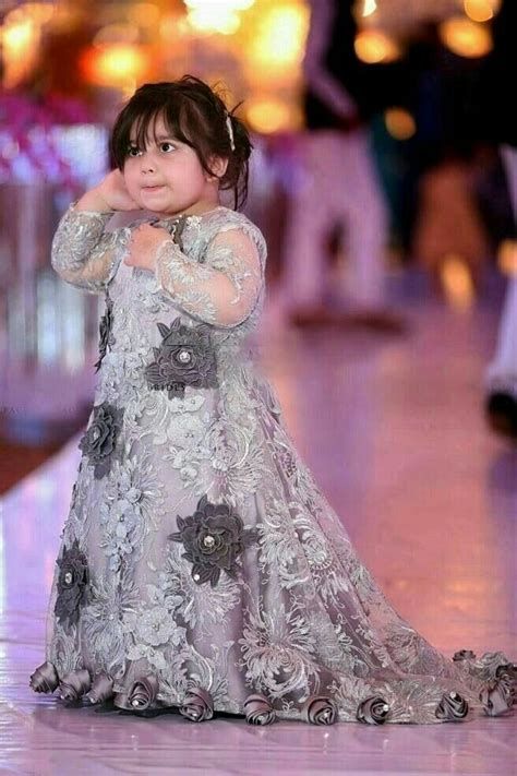 Baby Dress Wedding, Baby In Wedding Dress, Wedding Dresses Pakistani, Wedding Dresses For Kids, Gaun Fashion, Pakistani Wedding Dress