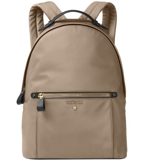 Chic Backpack, Michael Kors Backpack, Diy Backpack, Michael Kors Outlet, Michael Kors Shoulder Bag, Large Backpack, Backpack Straps, Purses Designer, Purses Michael Kors