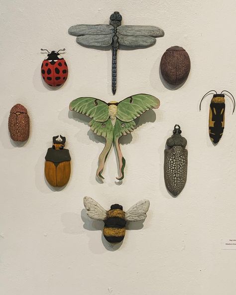 Bug Wall Decor, Ceramic Bug Art, Bug Home Decor, Paper Mache Bugs, Small Ceramic Sculptures, Polymer Clay Bugs, Ceramic Insects, Bug Pottery, Beetle Ceramic