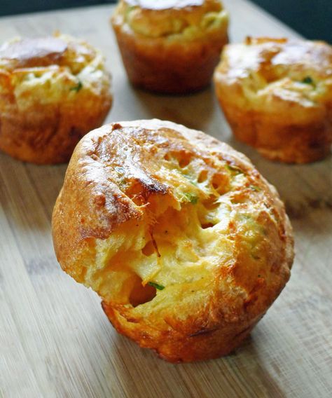 Cheese Popovers, Popover Pan, Popover Recipe, Savory Cheese, Sweet Savory, Bread Baking, Appetizer Snacks, Savoury Food, Cornbread