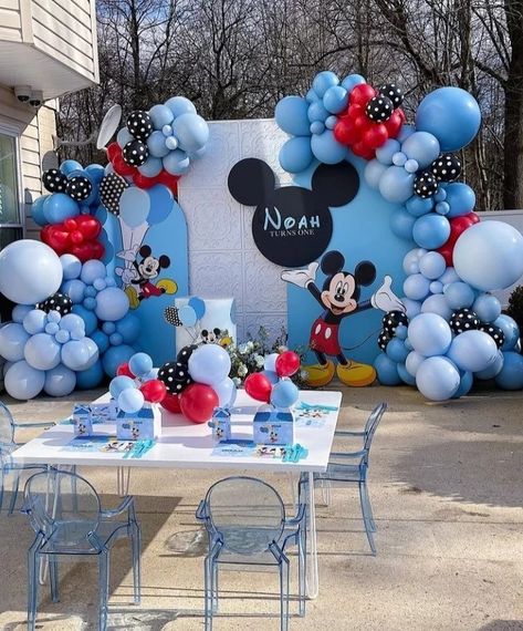 Mickey Mouse Backdrop, Γενέθλια Mickey Mouse, Mickey Mouse Birthday Theme, Miki Mouse, Mickey Mouse Birthday Decorations, Mickey 1st Birthdays, Mickey Mouse Themed Birthday Party, Fiesta Mickey Mouse, Mickey Mouse Decorations