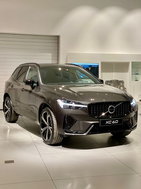 #volvo #xc60 #volvoxc60 #platinumgrey #annapatrusheva Volvo Xc60 Black, Volvo Suv, Volvo Xc, Floating Architecture, Volvo 850, New Ferrari, Platinum Grey, Car Goals, Car Inspiration