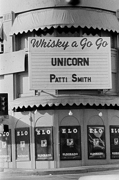 supporting unicorn at whiskey a go go. la 1974 Whiskey A Go Go, Whisky A Go Go, Los Angeles Architecture, Jeff Lynne, British Country, Patti Smith, Country Rock, Black White Art, On The Rocks