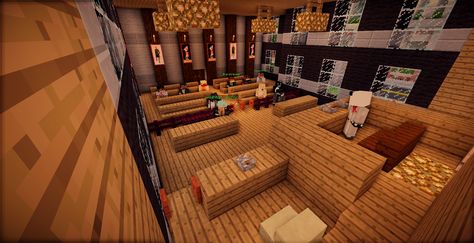 Minecraft GTA Courthouse! Minecraft Courthouse Interior, Minecraft Court House Ideas, Minecraft Medieval Courthouse, Courthouse Minecraft Build, Minecraft Courthouse Ideas, Minecraft Courtroom, Minecraft Court House, Minecraft Town Hall Interior, Courthouse Minecraft