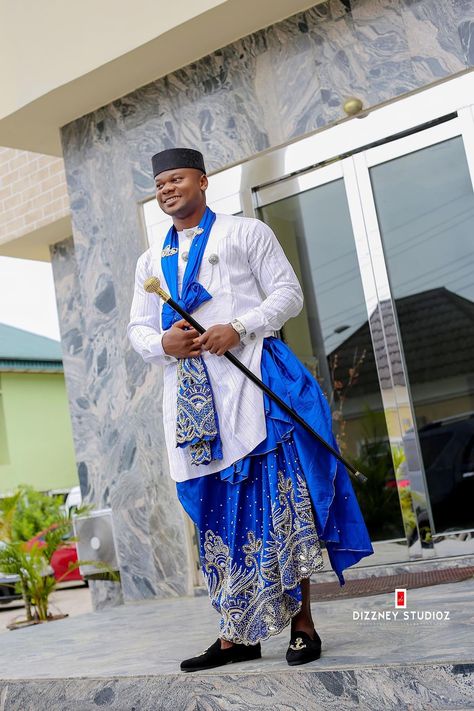 Urhobo Traditional Attire For Men, Urhobo Traditional Attire, Akwa Ibom Traditional Wedding Attire, African Traditional Wedding Dress, Mens Wedding Attire, Traditional Wedding Attire, Latest African Men Fashion, African Traditional Wedding, Weight Workout