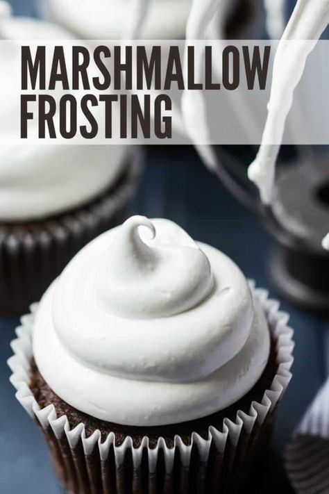 Marshmallow Frosting Using Marshmallows, Marshmallow Icing Recipe, Pipable Frosting, Marshmallow Frosting Recipe, Marshmallow Frosting Recipes, Marshmallow Fluff Frosting, Frost Cupcakes, Simple Desserts, Food Cupcakes