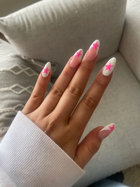 Trendy Nails Ideas Valentines, Trendy Easy Nails, Cute Nail Inspo Trendy, Pink Nails W Design, Spring Nail Ideas Almond, Preppy Nails Ideas, Rush Nails Sorority, Spring Nail Inspo Acrylic, White Nails With Pink Designs