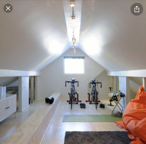 Attic Gym, Bonus Room Decorating, Building A Home Gym, Home Gym Ideas, Small Attic, Best Home Gym, Home Gym Design, Attic Spaces, Gym Ideas