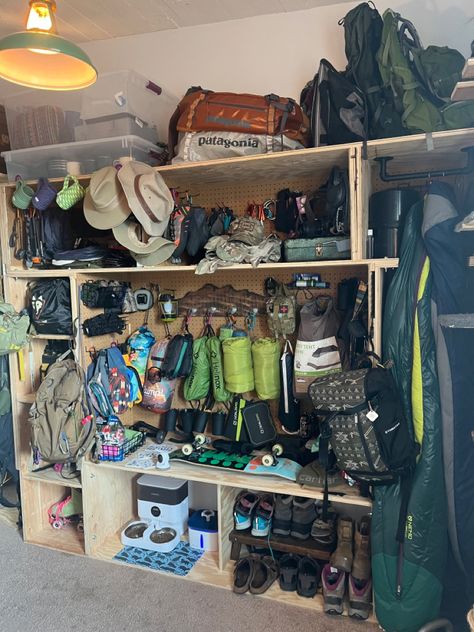 Camp Gear Storage Ideas, Camping Gear Wall Storage, Overland Gear Storage, Camping Storage Garage, Mountaineering Gear Storage, Hiking Gear Closet, Snow Pants Storage, Gear Closet Ideas, Hiking Closet Organization