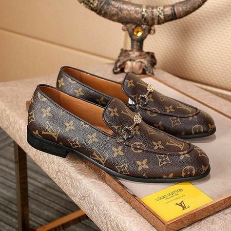 Louis Vuitton shoes Nice Shoes For Men, Lv Loafers, Louis Vuitton Loafers, Best Sandals For Men, Lv Men Shoes, Payroll Checks, Gucci Fabric, Alligator Dress Shoes, Black Loafer Shoes