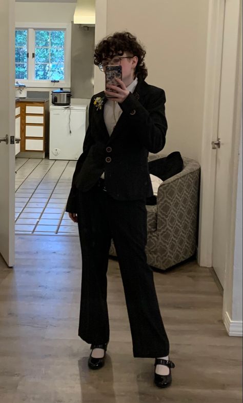 Keywords: Black suit, formal wear, blazer, androgynous outfit, masc outfit, formal fit, non-binary Masc Semi Formal Wear, Transmasc Prom Outfit, Butch Formal Wear, Non Binary Formal Outfit, Androgynous Formal Outfits, Masc Lesbian Prom Outfit, Nonbinary Suit, Androgynous Fashion Formal, Non Binary Suit