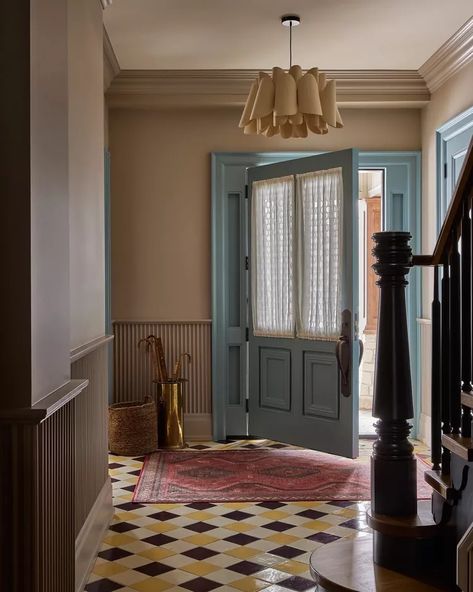 Jitney Farrow And Ball, Taupe Room, Farrow And Ball Hallway, Ashley Montgomery, House Of Hackney Wallpaper, Hallway Paint, Toronto Houses, Oval Room Blue, Hallway Colours