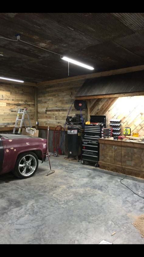 Skid wood walls Man Cave Wood Walls, Diy Garage Plans, Building A Pole Barn, Man Garage, House Garage, Garage Remodel, Wood Walls, Garage Shed, Reclaimed Wood Projects