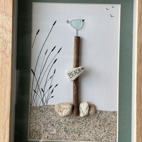 Sea Glass Single Bird Picture Pebble Driftwood Beach Sand Art - Etsy Australia Beach Glass And Driftwood Art, Rock Frames Stone Art, Rock And Sea Glass Art, Sea Glass On Canvas, Beach Finds Art, Beach Glass Crafts Ideas, Seaglass Art On Canvas, Beachglass Art Ideas, How To Make Sea Glass Diy