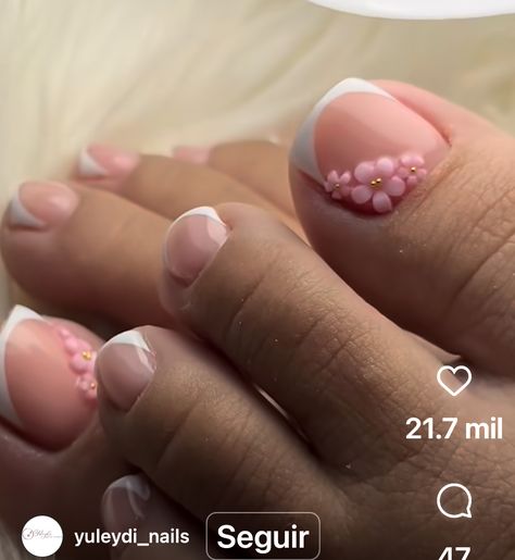 Pedicure Francesa, Pedicure Designs Toenails, Acrylic Toe Nails, Acrylic Toes, Pretty Toe Nails, Pedicure Designs, Glamour Nails, Cute Gel Nails, Toe Nail Designs