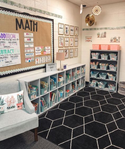 Second Grade Classroom Library, Classroom Library Organization 2nd Grade, 2nd Grade Math Classroom Setup, 4th Grade Classroom Library, Math Intervention Classroom Setup, Math Classroom Setup, First Grade Library, 2nd Grade Classroom Library, Classroom Library Set Up