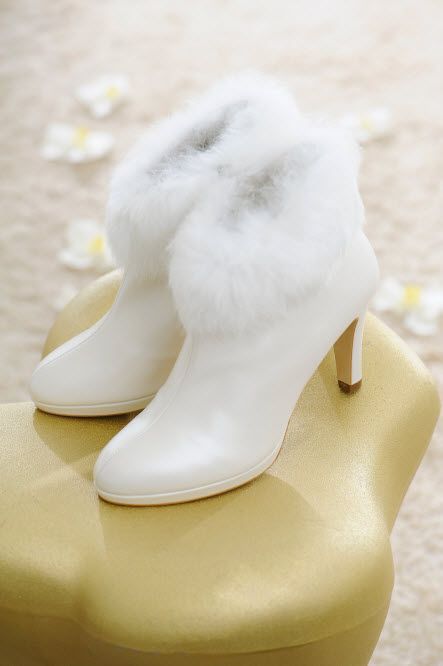 Winter Wedding Shoes - Cool, we've got you covered. Here you'll be able to find all the supplies you need. Click to visit today. Winnipeg Winter, Winter Wedding Boots, Winter Wedding Shoes, Fairy Shoes, Christmas Boots, Ellie Shoes, Wedding Boots, Wedding Shoes Bride, Winter Bride