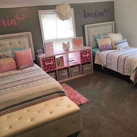 Twin Girl Bedrooms, Sister Bedroom, Bedroom Ideas For Teenage Girl Rooms, Shared Girls Room, Sister Room, Kids Shared Bedroom, Shared Girls Bedroom, Shared Bedroom