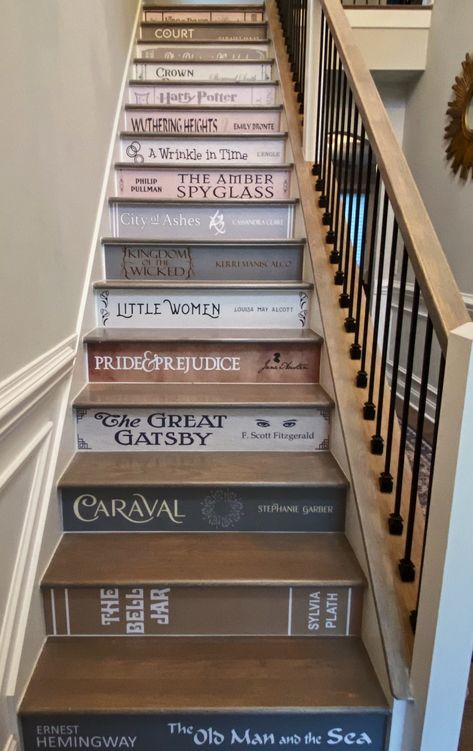 In Home Library Ideas, Books Room Aesthetic, Book Bedroom Ideas, Bookstore Interior, Bookish Bedroom, Book Stairs, Stairs Renovation, Stair Decals, Stair Riser Decals