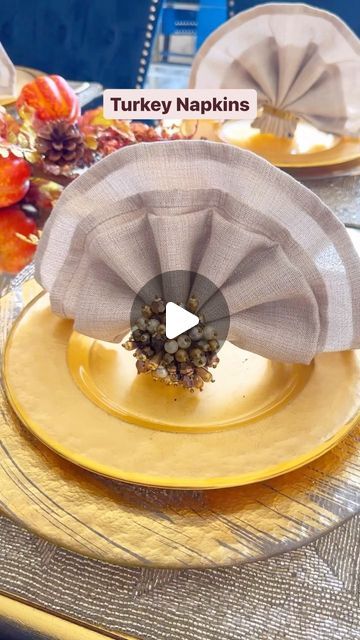 Genevieve LaMonaca on Instagram: "Turkey Napkin Tutorial 🦃 Follow @chefgenevieve for more festive recipes and tips #thanksgiving #thanksgivingdinner #turkeynapkin" Turkey Folded Napkin, Thanksgiving Table Napkin Ideas, Napkin Folding Ideas For Thanksgiving, Disposable Napkin Folding Ideas, Thanksgiving Napkin Folding Ideas, Holiday Napkin Folding Ideas, Turkey Napkin Folding, Napkin Folding Ideas Thanksgiving, Fall Napkin Folding Ideas