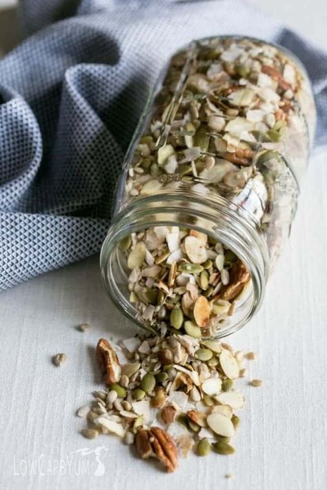 Muesli Cereal, Low Carb Cereal, Muesli Recipe, Keto Cereal, Healthy Gluten Free Breakfast, Healthy Protein Snacks, Healthy Cereal, Gluten Free Recipes For Breakfast, Keto Paleo