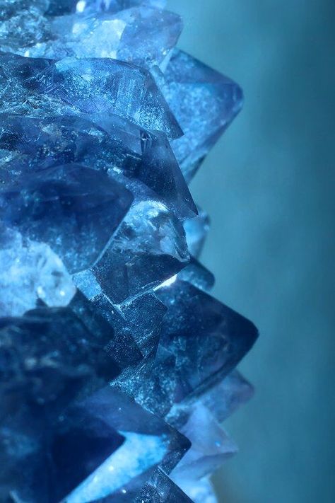 Sapphire Aesthetic, Crystal Background, Describe Your Personality, Counting Stars, Crystal Aesthetic, Blue Wallpapers, Crystal Gems, Blue Aesthetic, Crystals Minerals