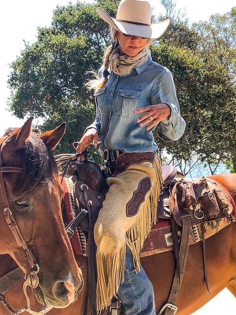 Cowgirl Photography, Cattle Farm, Cowgirl Pictures, Life Vision, Cattle Ranching, Cattle Farming, Life Vision Board, Ranch Life, Wild Nature