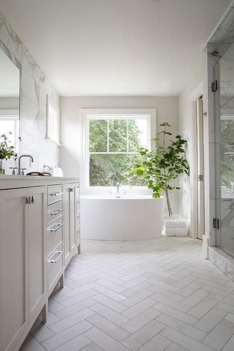 20 Best Bathroom Floor Tile Ideas Herringbone Bathroom, Herringbone Tile Bathroom, Best Bathroom Flooring, Timeless Bathroom, European Farmhouse, Marble Tile Floor, Patterned Floor Tiles, Floor Tile Design, Master Bath Ideas