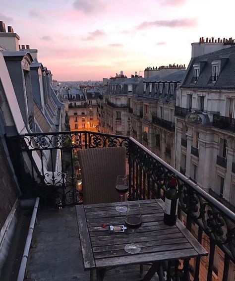 Drinking wine during sunset in Paris🍷 . . . . via - @jiawa.liu __________________________________________ #paris #france #parisfrance #parisvibes #france🇫🇷 #parisphotography #architecture #parisart #french #frenchwine #sunsetphotography #parisstreetstyle #classy #class #lifestyle #elegant #elegantstyle #aesthetic #mood #vintageaesthetic #architecturephotography #architecturedesign #love #positivevibes #goodvibes #goodvibesonly Parisian Balcony, Addie Larue, Paris Dream, Parisian Life, Paris Jackson, Paris Aesthetic, Living In Paris, City Vibe, Paris Apartments