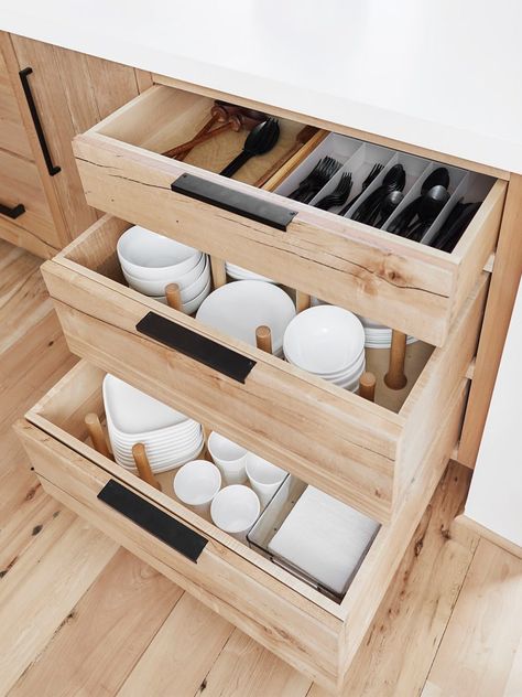 Best Kitchen Drawer Layout, Drawer Pegs For Dishes, Wine Glass Storage In Drawers, Kitchen Cabinet Drawer Organization, Mountain House Kitchen, Dish Drawers, Drawer Ideas, Kitchen Cabinet Organization Ideas, Organizing Kitchen