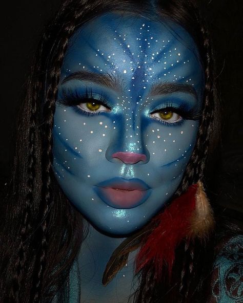 50 Halloween makeup ideas you will love | Art and Design Fantasy Makeup Ideas, Makeup Fantasi, Avatar Halloween, Face Remedies, Avatar Makeup, Teknik Makeup, Makeup Clown, Fantasy Make-up, Halloweenský Makeup