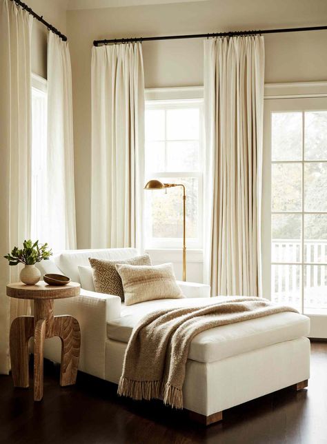 Make Your Bedroom Extra-Cozy With These Bedroom Chair Ideas Becca Interiors, Bedroom Reading Corner, Bedroom With Sitting Area, Tufted Side Chair, Bedroom Nook, Hanging Bedroom, Upholstered Bedroom, Bedroom Corner, Reading Nooks