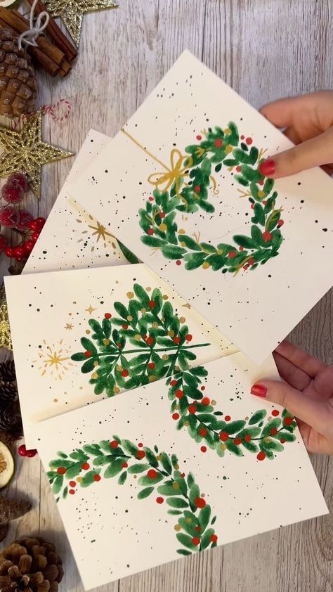 Cute Christmas Cards Watercolor, Christmas Watercolor Step By Step, Christmas Easy Cards, Cute Things To Paint Christmas, What To Put In A Christmas Card, Painting Ideas For Christmas Gifts, Christmas Art Cards, Watercolor Art For Christmas, Waterpaint Christmas Card