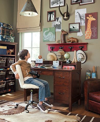 Can't stop thinking about this room -- so cute, love the horns on the wall Art Above Desk, Kids Study Room Ideas, Traditional Desks, Explorer Bedroom, Science Bedroom, Street Bedroom, Adventure Room, Camp Cabin, Safari Room