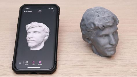 How to Make a 3D Printed Selfie With Your Phone | Tom's Hardware 3d Printed Projects Ideas, Print In Place 3d, 3d Printing Tutorials, How To Design 3d Prints, Most Useful 3d Prints, Things To Print With 3d Printer, Best 3d Printed Objects, Resin Printer Ideas, 3d Printed Aesthetic