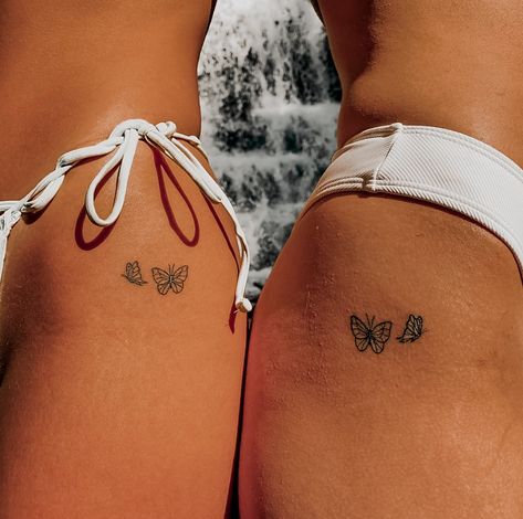 1st Time Tattoo Ideas For Women, Bff Matching Tattoos Aesthetic, Invictus Tattoo Women, Small Matching Tattoos For Sisters Meaningful, Matching Tats With Boyfriend, Tiny Hideable Tattoos, Faint Tattoo Ideas, Tattoo Ideas Best Friends Meaningful, Matching Small Tattoos Friends