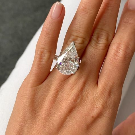 The Clear Cut on Instagram: “Big diamond energy 🍐(15ct pear shape)” Pear Shaped Diamond Ring, Pear Shaped Ring, Big Diamond, Pear Cut Diamond, Pear Diamond, Pear Shaped Diamond, Pear Cut, Pear Shape, Diamond Studs